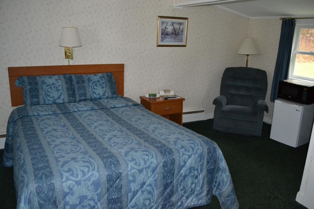 Twin City Motel 바레 객실 사진